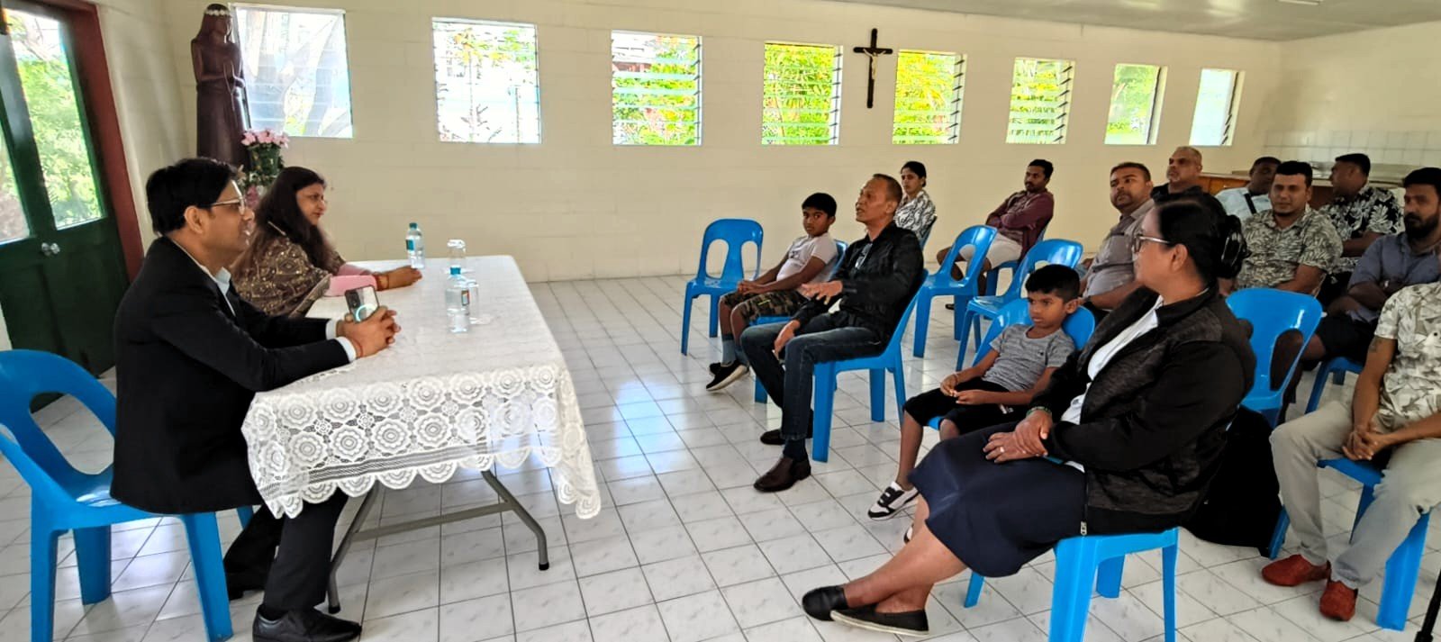 HC Neeta Bhushan alongwith Kamlesh Kumar, SS(Pol) held an Open House & Consular Camp in Rarotonga, Cook Islands
