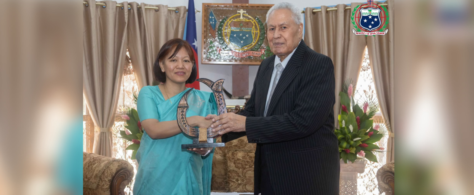 HC MuanpuiiSaiawi presented her Letter of Credence to the Head of State of Samoa, HH Afioga Tuimalealiifano Vaaletoa Sualauvi II.