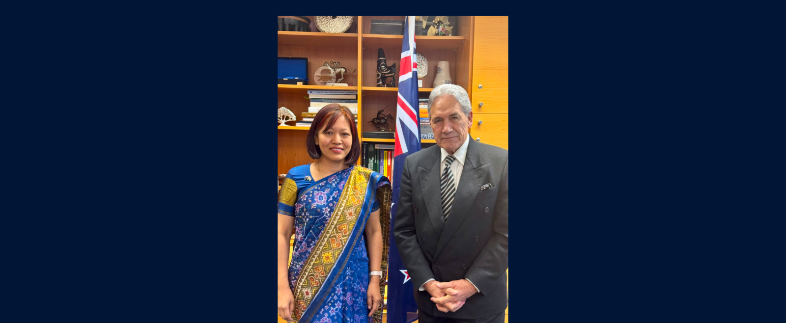 High Commissioner called on Rt. Hon. Winston Peters, Foreign Minister of New Zealand, and presented an IDY T-shirt